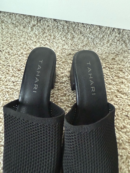 90’s minimal Tahari Black Knit Pointed Mule with Low Block Heel - Picture 3 of 8